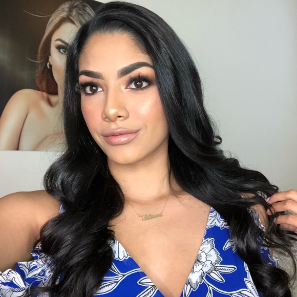 Meet your Posher, Tatiana - Picture 1 of 1